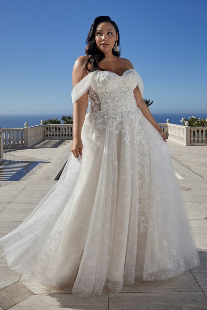 Casablanca Bridal-Mae-Andrea's Bridal- Plus Size Wedding Dress